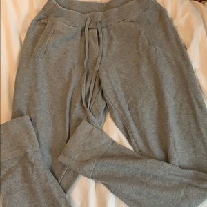 Victoria Secret Sweat Pants w/pockets size small